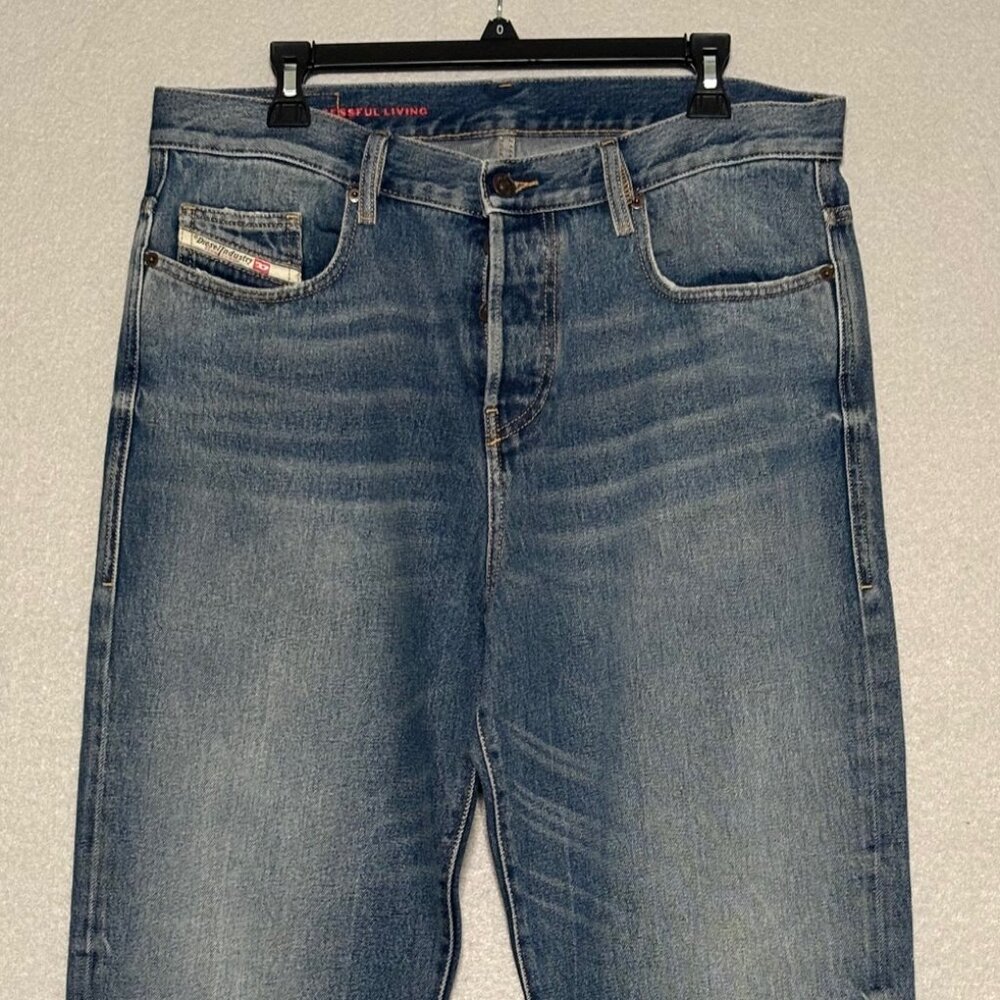 Diesel Industry Size 34 Mens Straight Leg Jeans Distressed Button Fly Denim